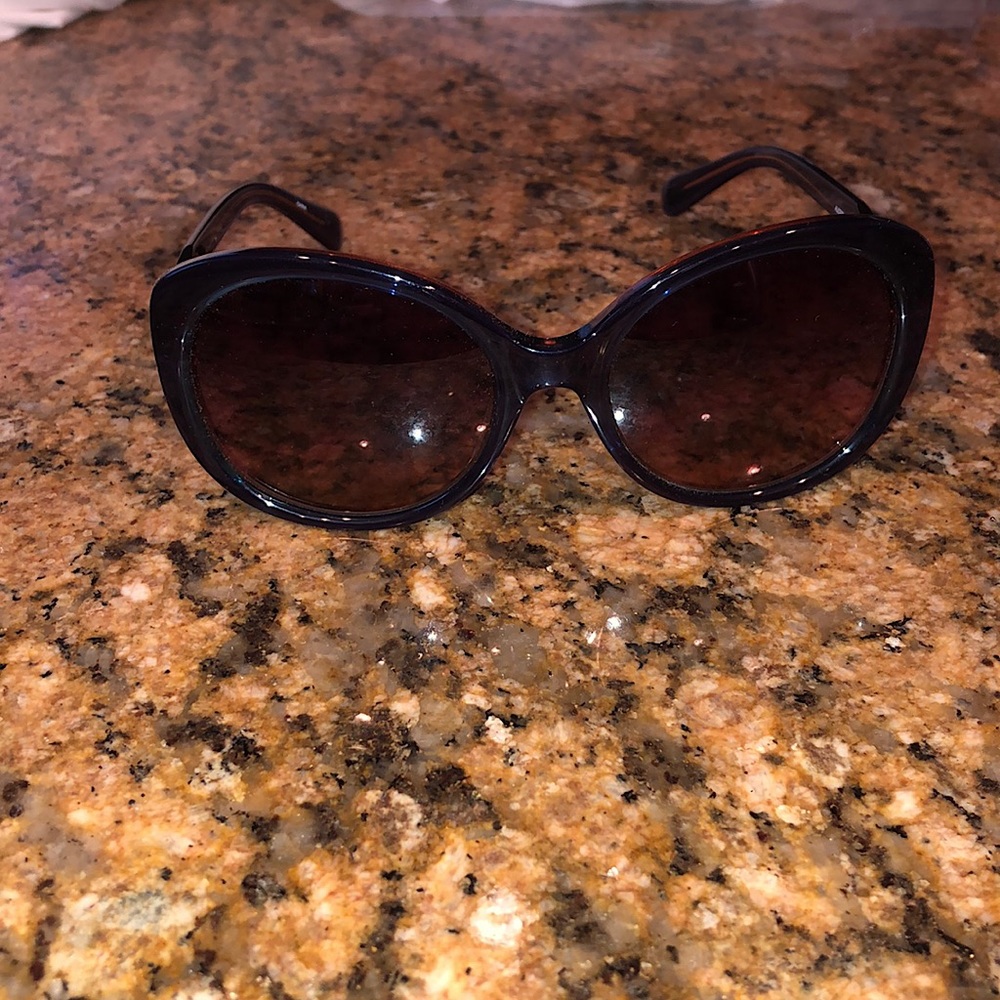 Diane Avon Furstenberg sunglasses